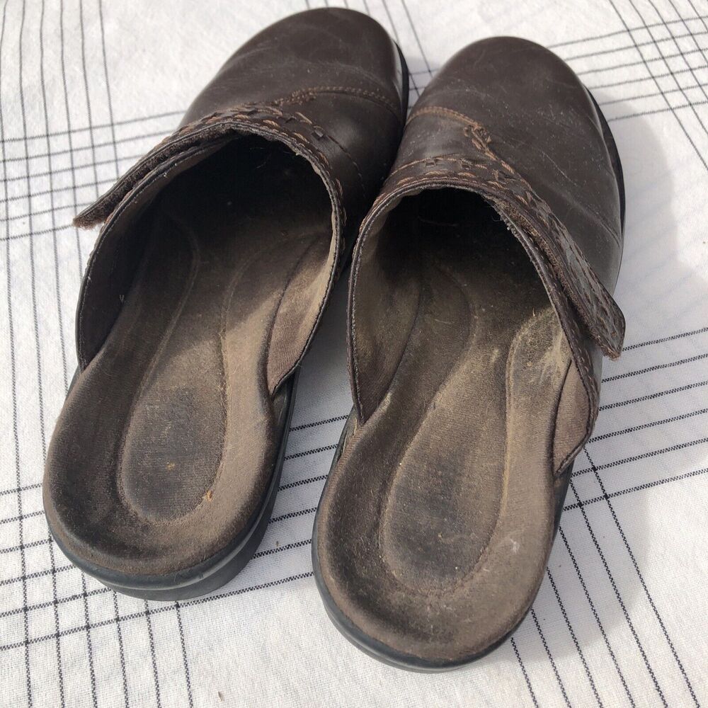 CLARKS Women's Brown Leather Mule Slide Shoes 7M Accent Stitching/Lacing 35537 - Picture 4 of 7